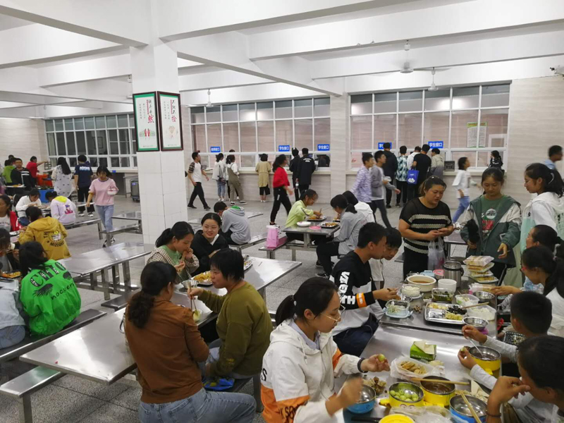 食堂外包